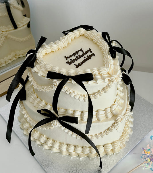 Two-tier cake (8"+6")